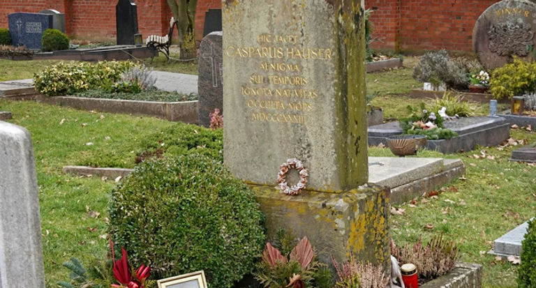 قبر كاسبر هاوزر