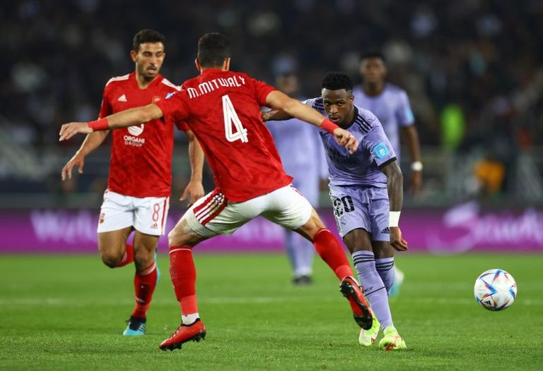 محمود متولي الأهلي حامل لقب الدوري المصري