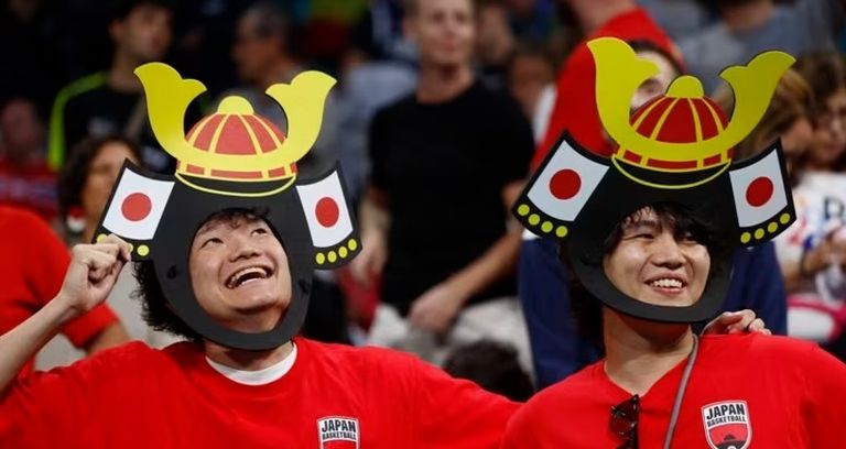 جماهير اليابان جماهير البرازيل في أولمبياد باريس 2024