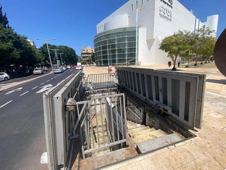 فتح الملاجئ تحت الأرض غرف عناية مركزة تحت الأراض في إسرائيل