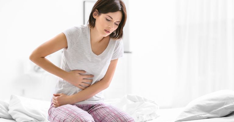 الدورة الشهرية تسبب آلاما متوسطة للمرأة