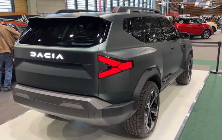 سعر داسيا بيغستر وتاريخ الإصدار سيارة Dacia Bigster 2025