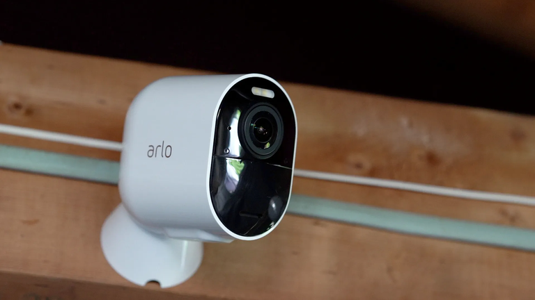 كاميرا Arlo Ultra 4K ضمن أفضل كاميرات مراقبة في العالم