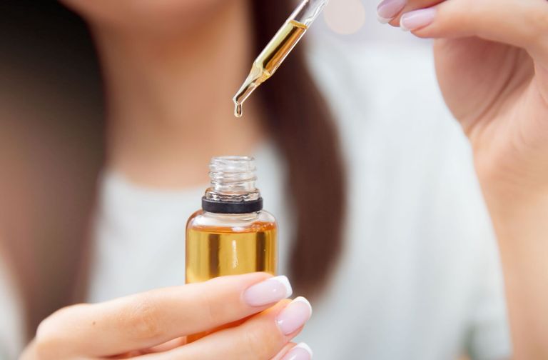 الاستخدامات الشائعة لزيت الخروع لا توجد أدلة علمية تدعمها