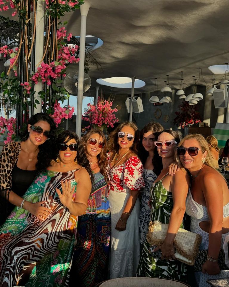 كندة علوش رفقة فيفي عبده