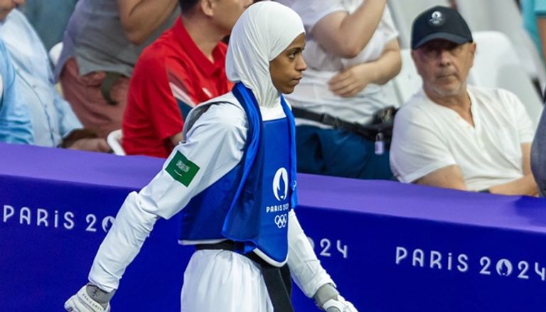 دنيا أبو طالب