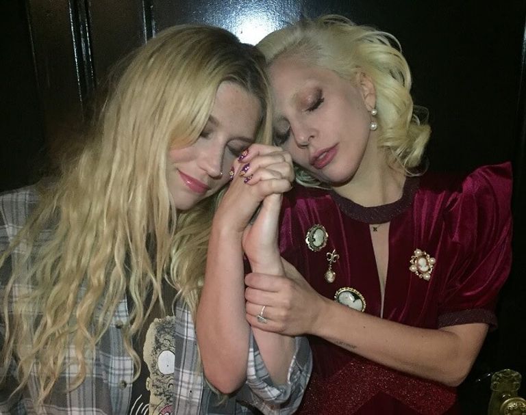 المغنية كيشا