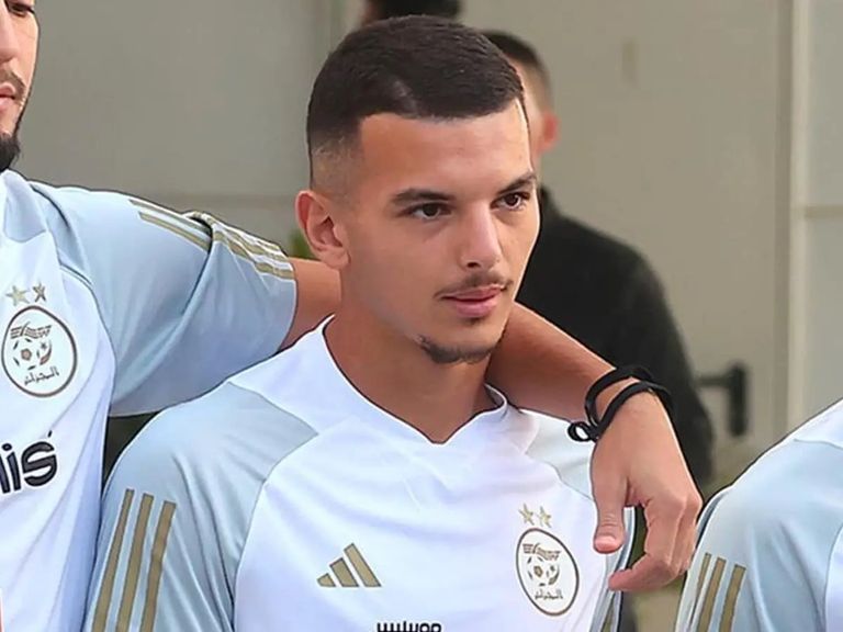 بدر الدين بوعناني محمد الأمين عمورة نجم الجزائر