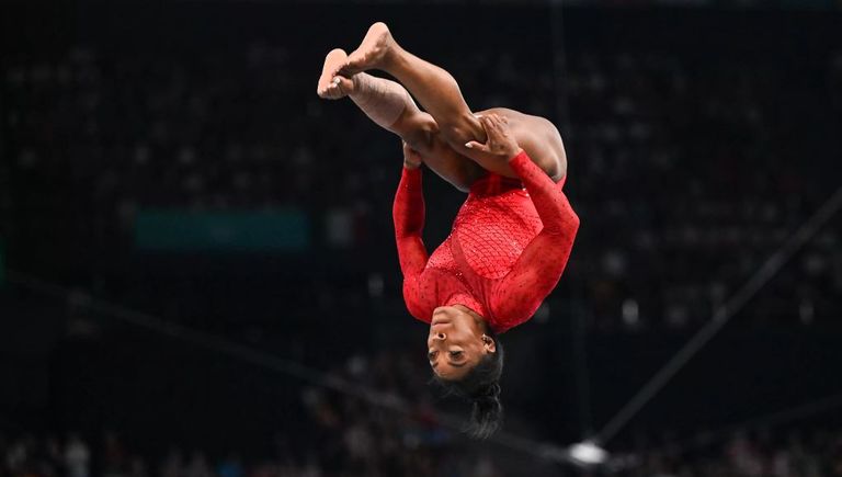 سيمون بايلز