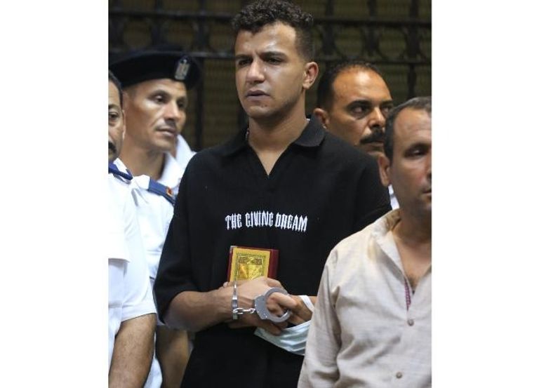 مغني المهرجانات عصام صاصا