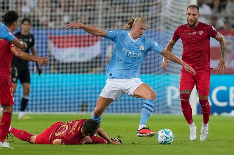مانشستر سيتي وإشبيلية ريال مدريد الإسباني