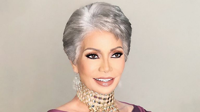 الفنانة سوسن بدر