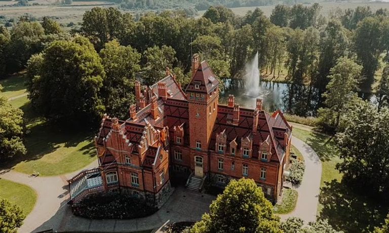 قلعة Jaunmoku Pils قلعة Jaunmoku Pils