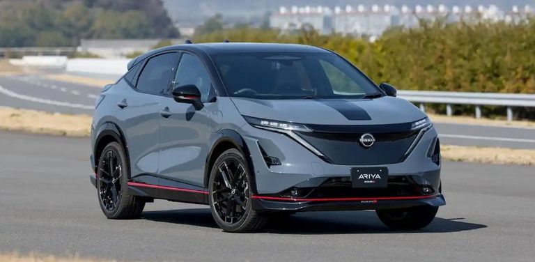 نيسان أريا نيسان GT-R