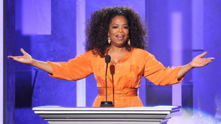 توم كروز في ختام أولمبياد باريس