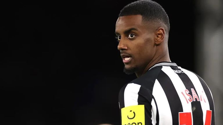 ألكسندر إسحاق النرويجي إيرلينغ هالاند مهاجم مانشستر سيتي