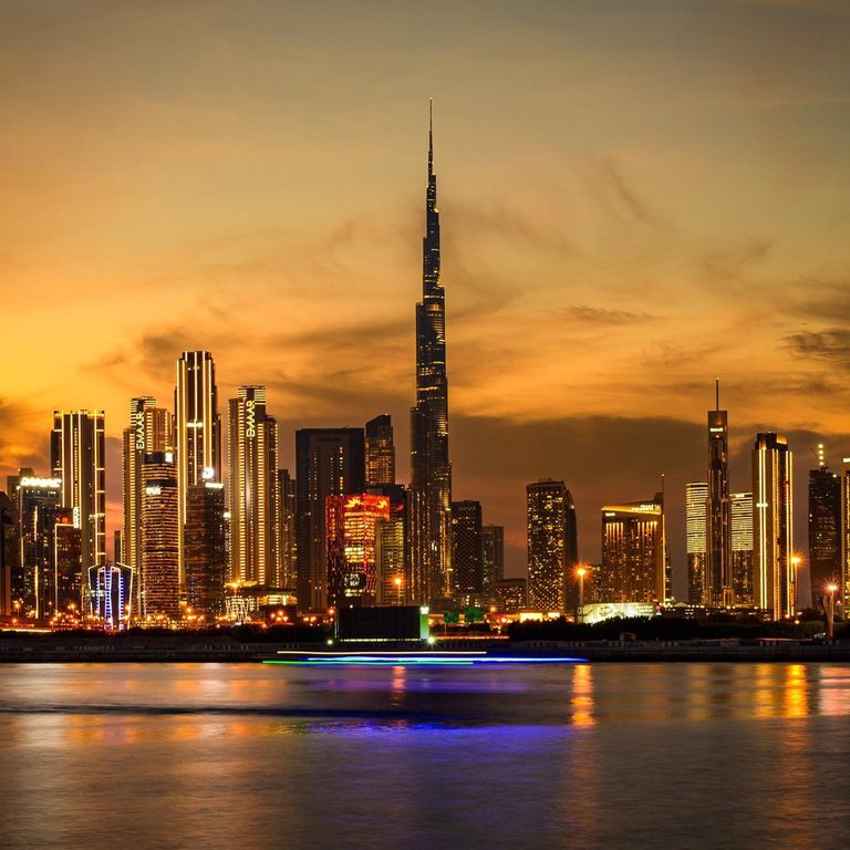 مدينة دبي الملياردير الأمريكي إيلون ماسك