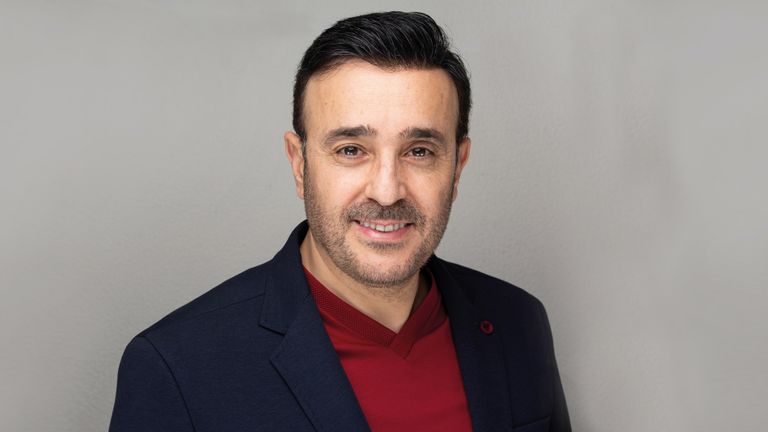 الفنان التونسي صابر الرباعي