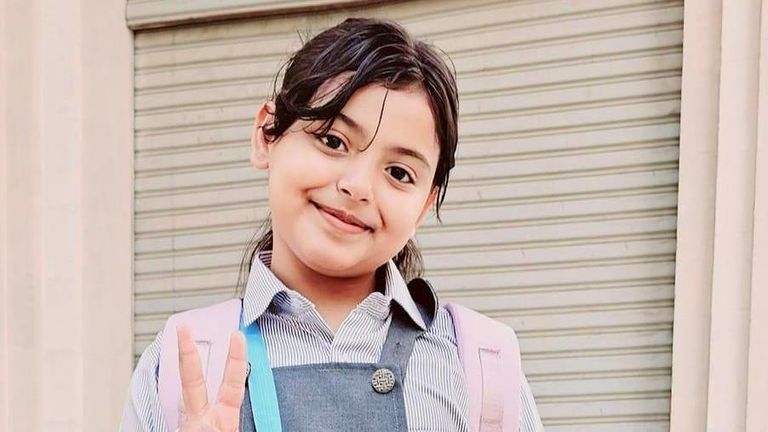 الطفلة كيان وعائلاتها في صنعاء