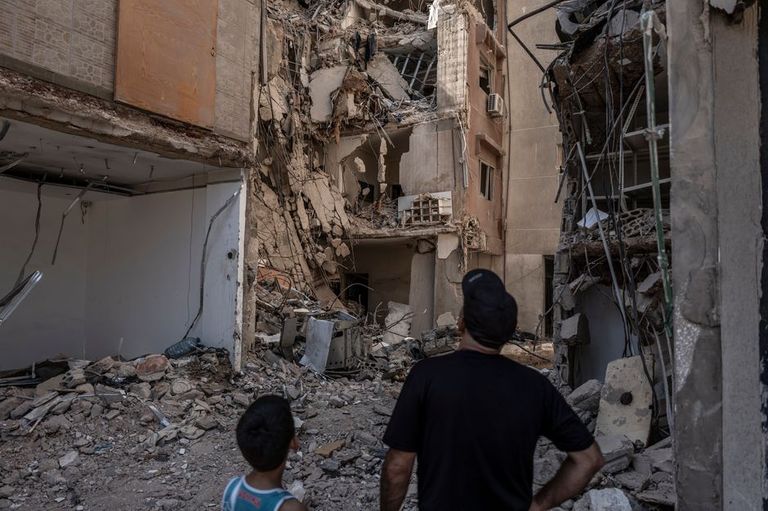 جانب من تأبين شكر