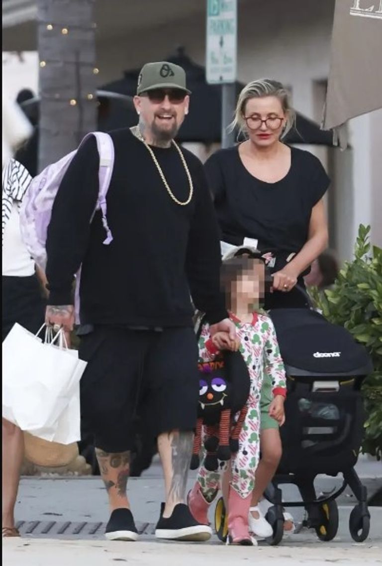 كاميرون دياز وزوجها