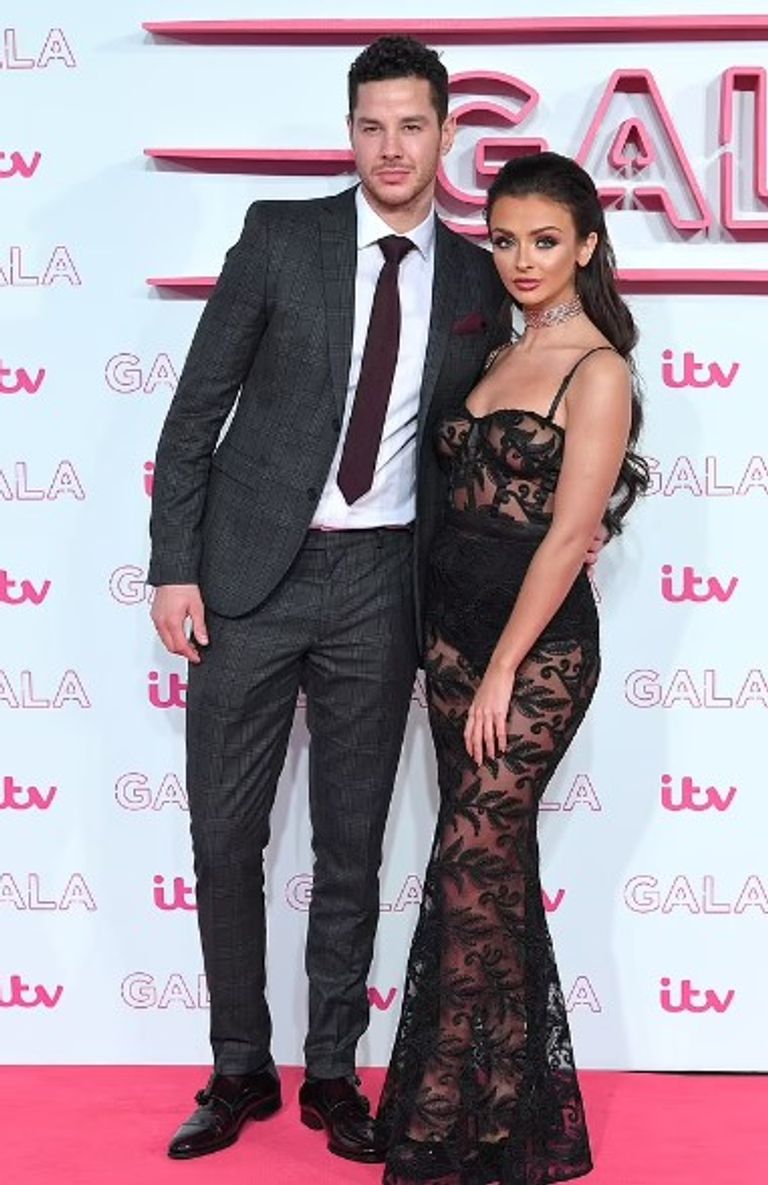 أبطال برنامج "جزيرة الحب"