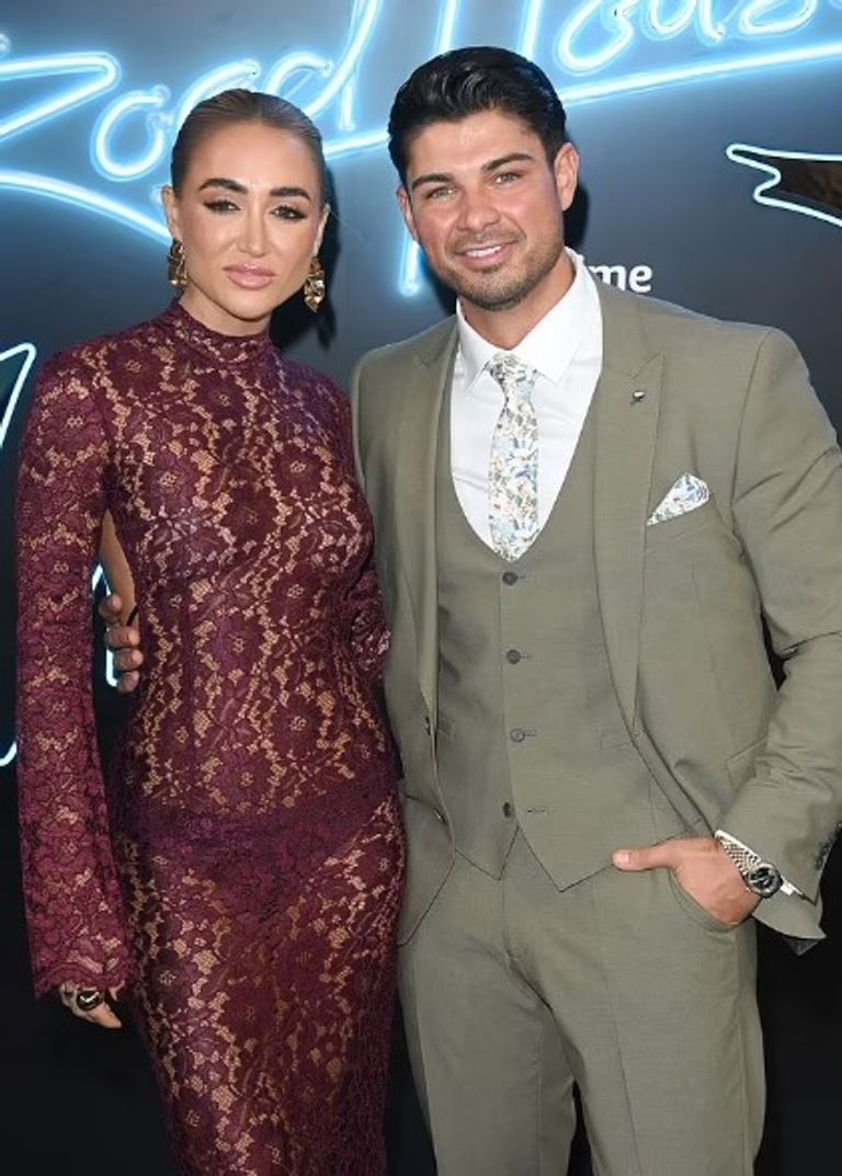 أبطال برنامج "جزيرة الحب"