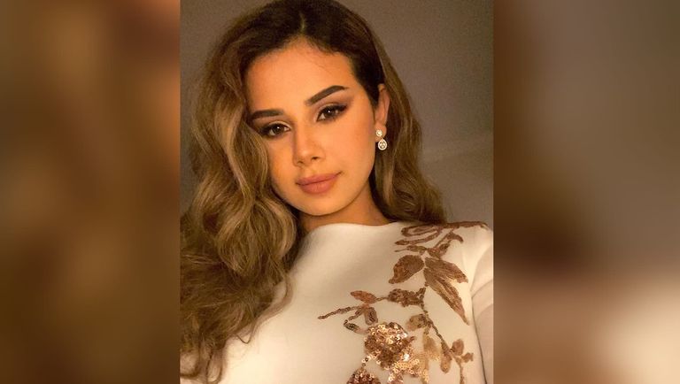 الفنانة المصرية الشابة منة عرفة