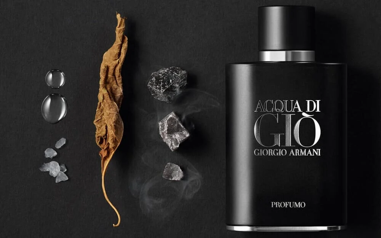 عطر أكوا دي جيو بروفومو أحد أفضل عطور رجالية يفضلها النساء أفضل عطور رجالية تفضلها النساء