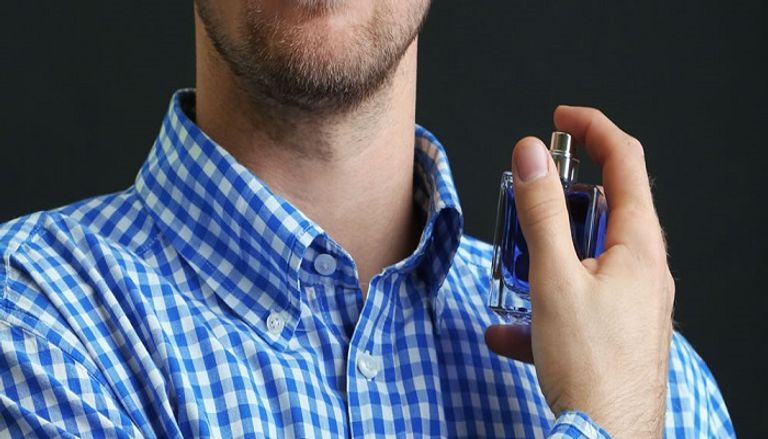 كيف اختار عطرًا رجاليًا يناسب شخصيتي؟ أفضل عطور رجالية تفضلها النساء