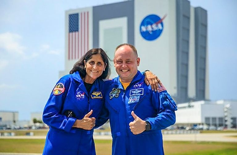 رائدا الفضاء سونيتا وباري