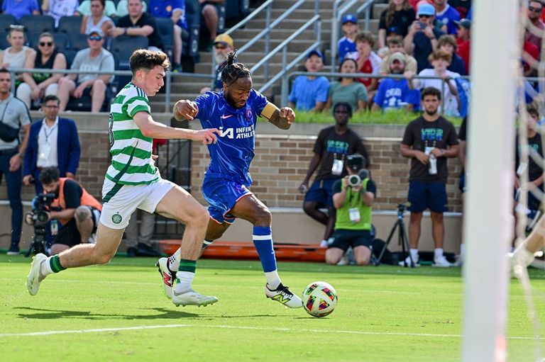 رحيم سترلينج لاعب تشيلسي رحيم سترلينغ لاعب تشيلسي