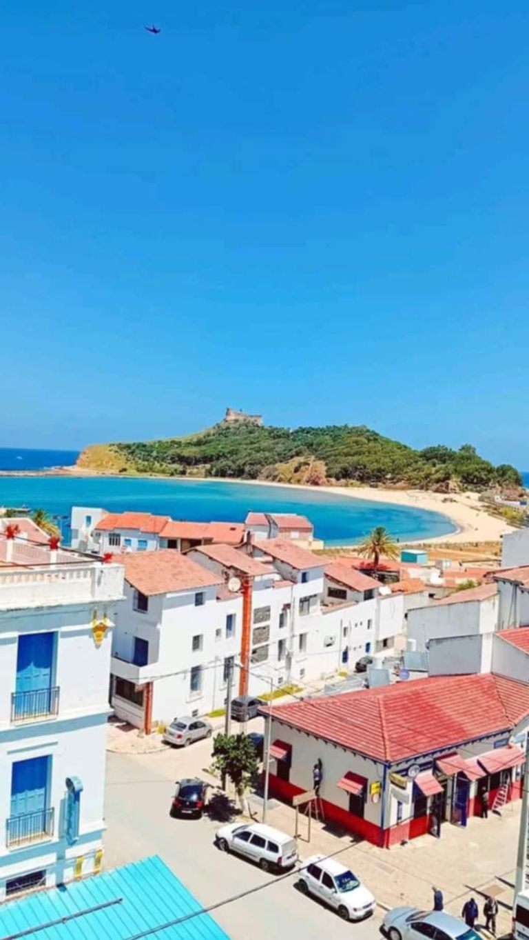 طبرقة التونسية صورة من شواطئ طبرقة