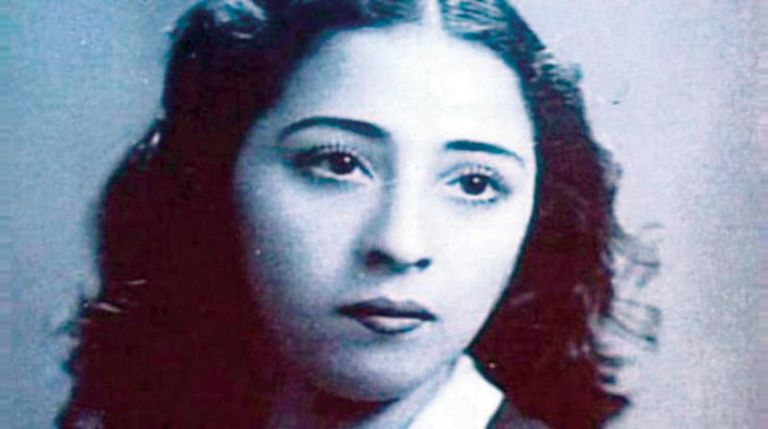 نازك الملائكة أثناء الدراسة