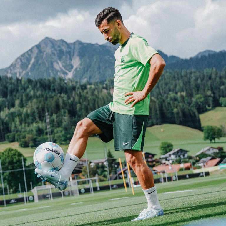 محمد الأمين عمورة فلاديمير بيتكوفيتش مدرب منتخب الجزائر