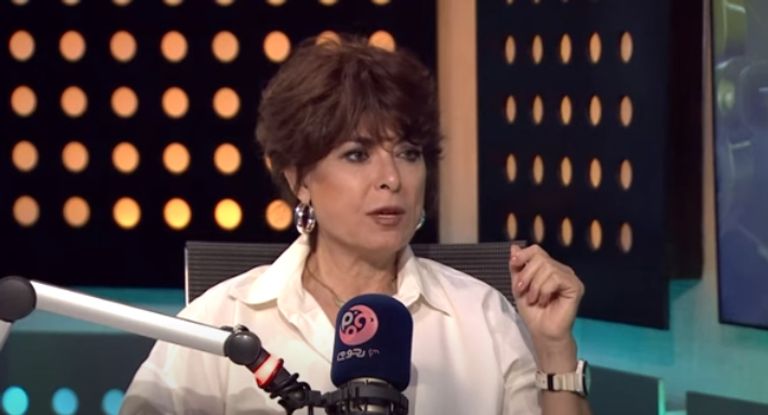 الفنانة أنوشكا