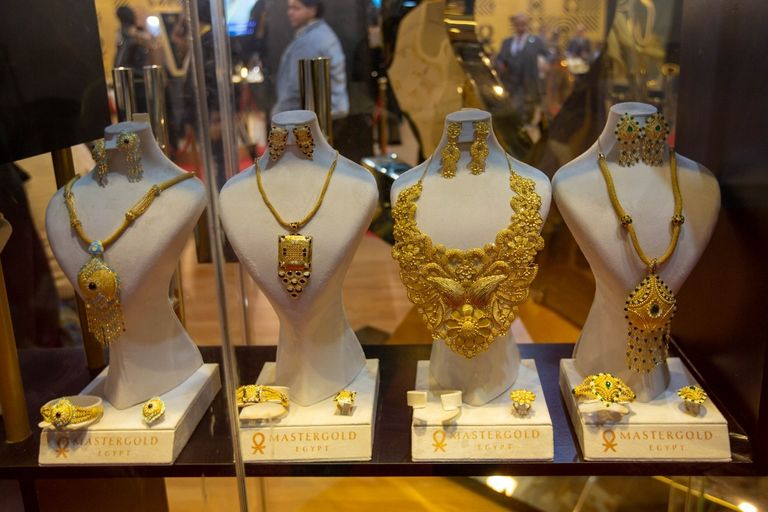 مشغولات ذهبية - أرشيفية