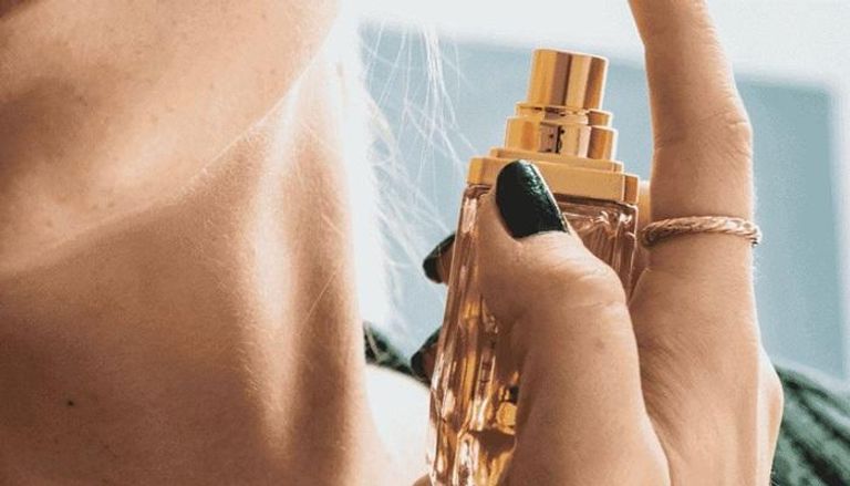 نصائح لدوام رائحة العطر