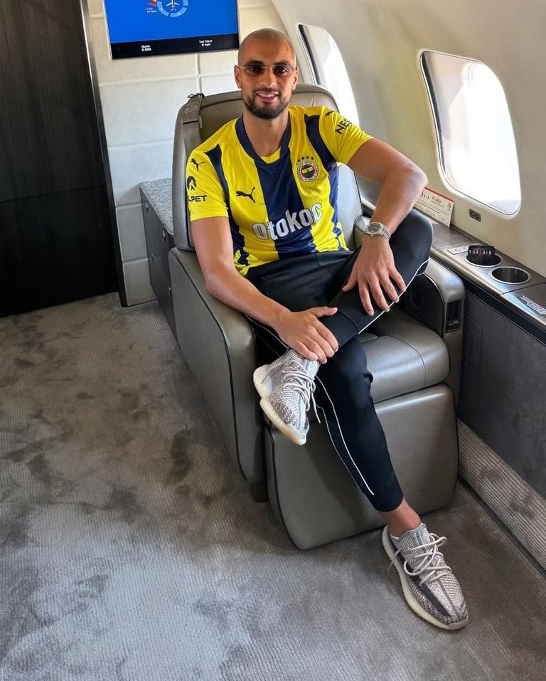 صفقات اليوم الأخير من ميركاتو 2024-2025