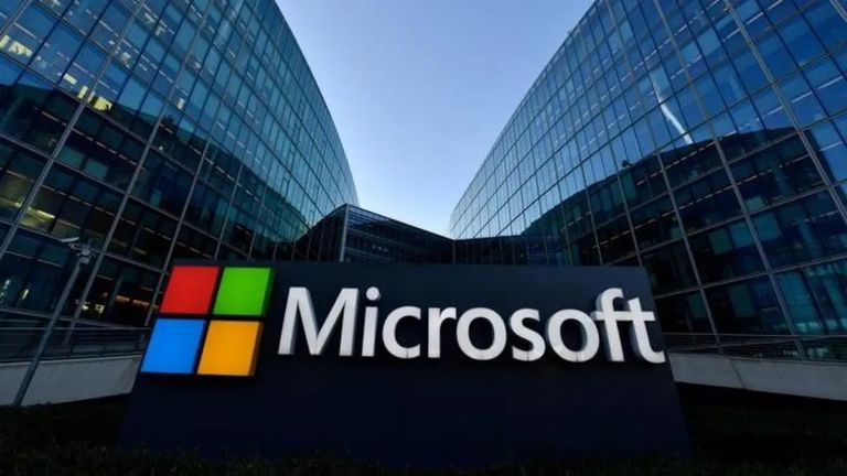 شركة Microsoft كامالا هاريس مرشحة انتخابات الرئاسة الأمريكية