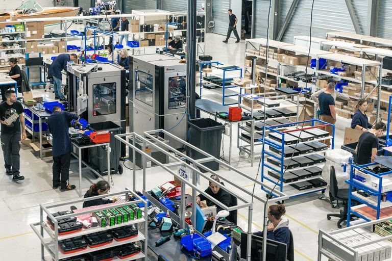 إنتاج بطاريات الليثيوم آيون في الصين