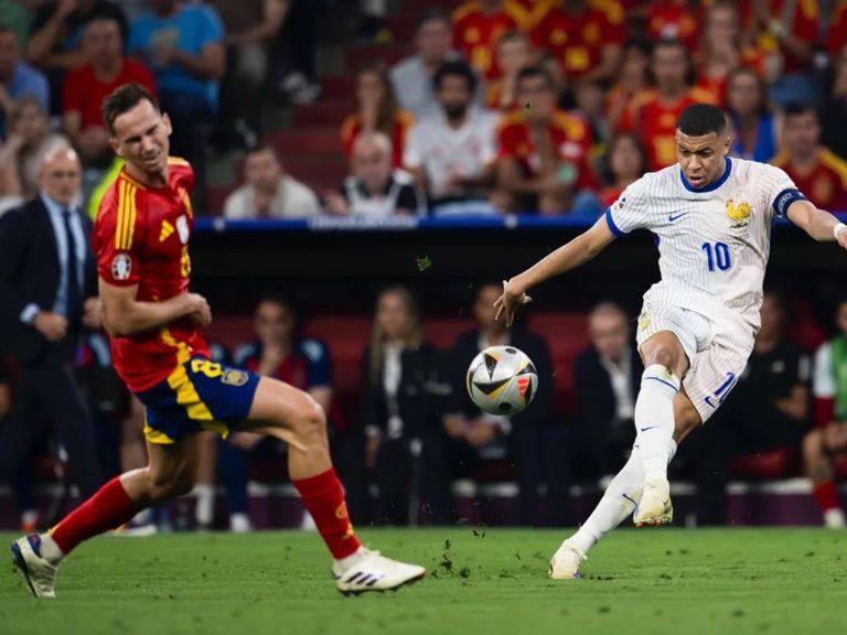 فرنسا وإسبانيا