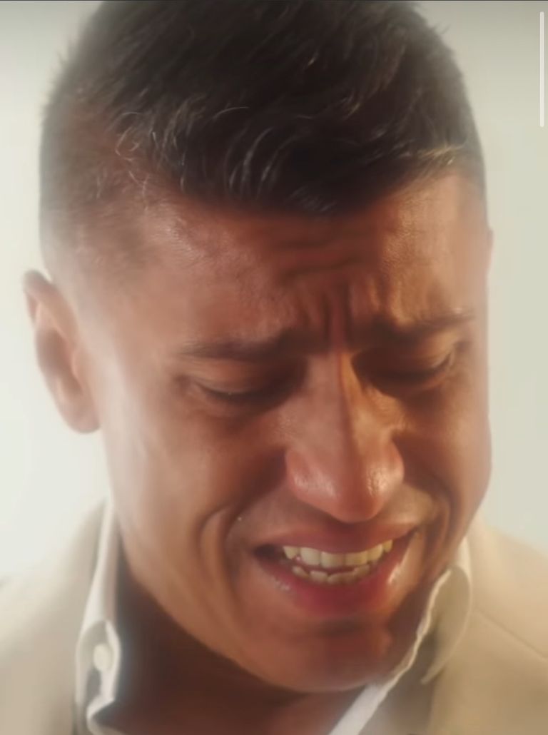 باولينيو باولينيو نجم برشلونة السابق