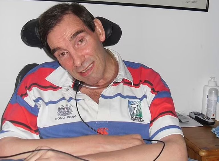 الزوجان بيتر سكوت وكريستين