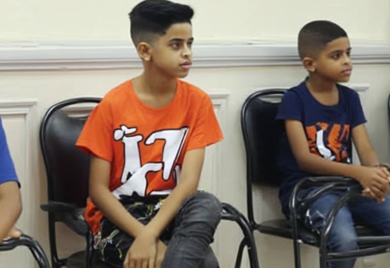 الطفل إسلام