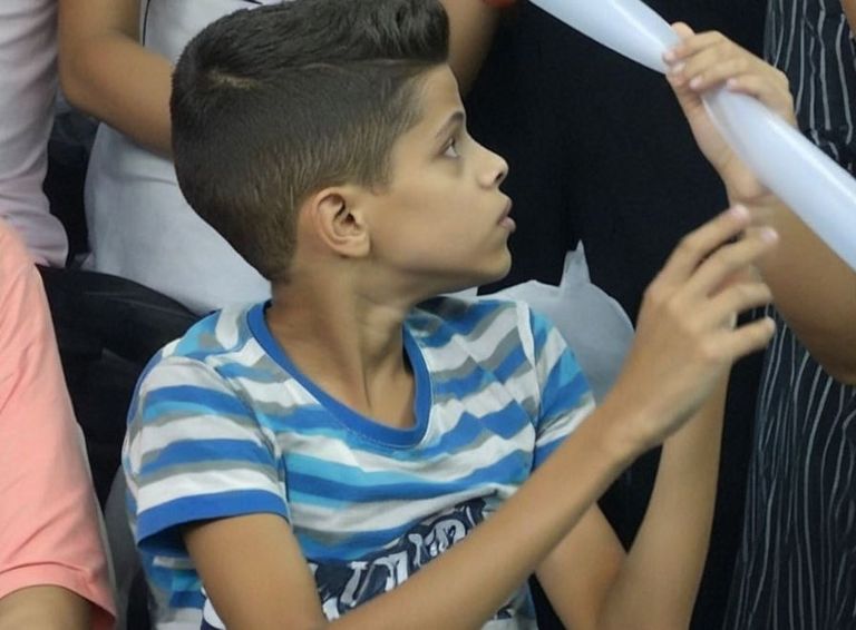 الطفل إسلام