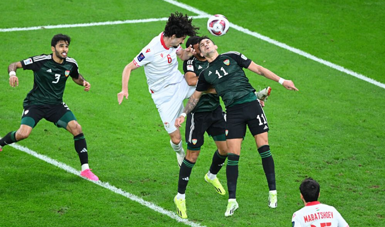 الإمارات وإيران مباراة الإمارات وإيران - أرشيفية