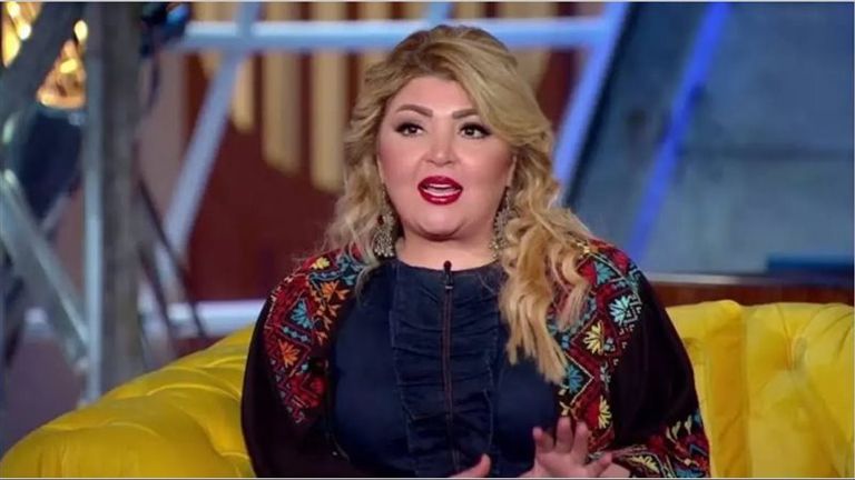 الفنانة لوسي