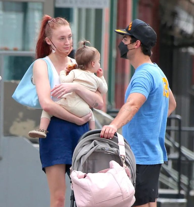 جو جوناس وصوفي تيرنر