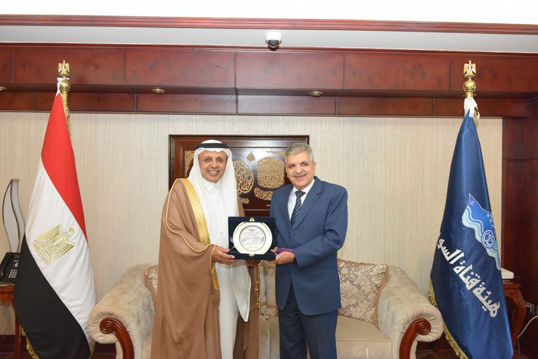 الفريق أسامة ربيع ورئيس هيئة النقل السعودية في مجال السياحة البحرية